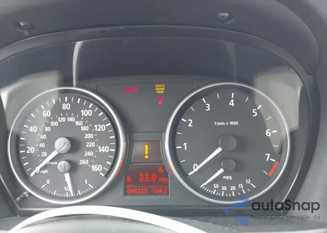 2006 BMW 330I z USA, uszkodzony, nr VIN WBAVB33536PS06855